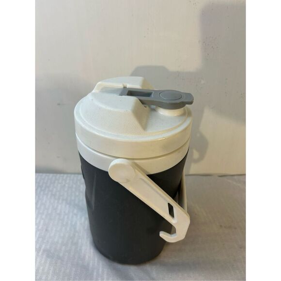 Igloo travel  jug gray hook handle - Picture 2 of 4